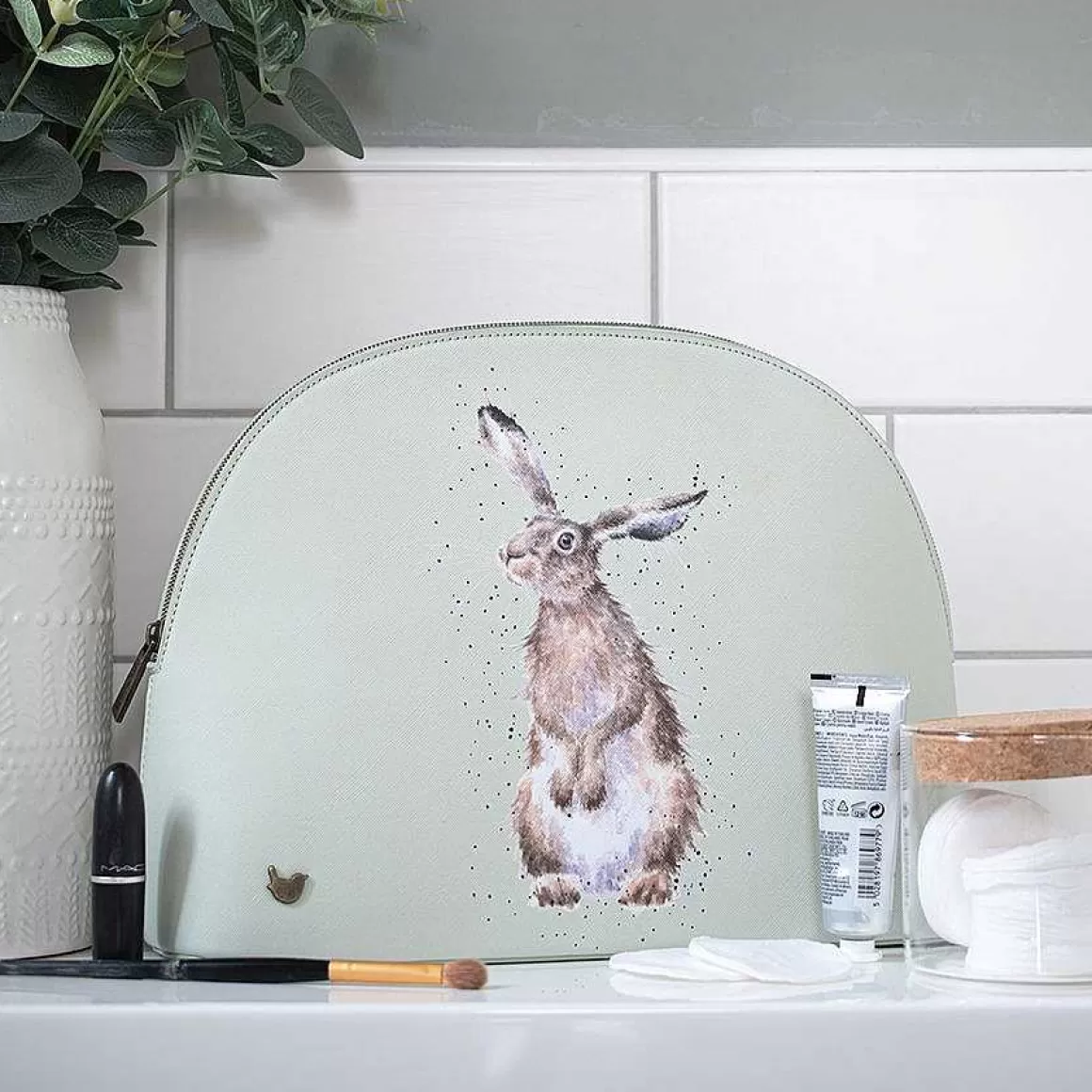 New Wrendale Designs Hare And The Bee' Hare Large Cosmetic Bag