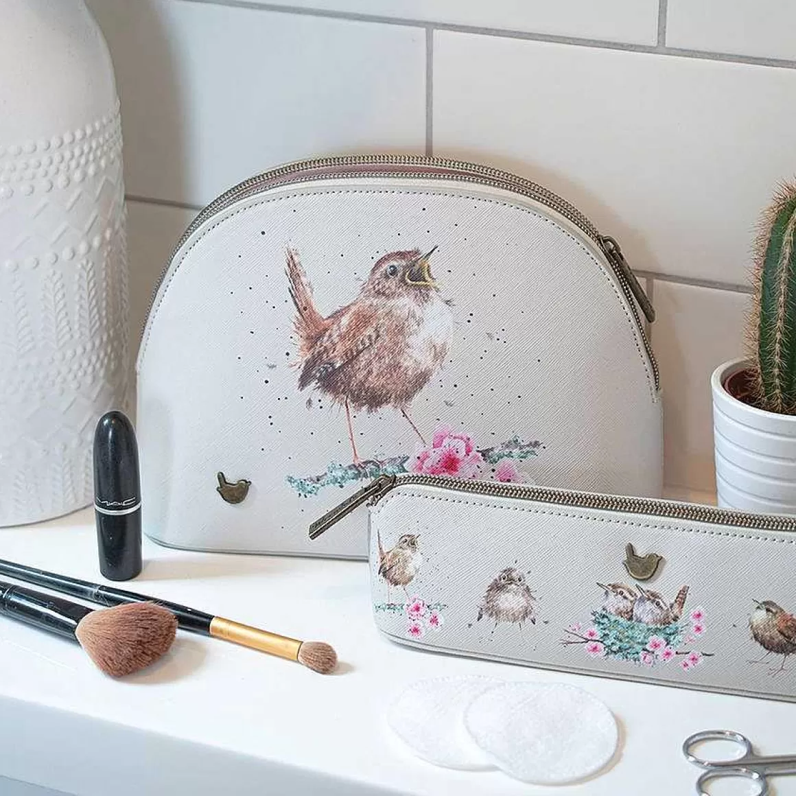 Sale Wrendale Designs Little Tweets' Wren Medium Cosmetic Bag